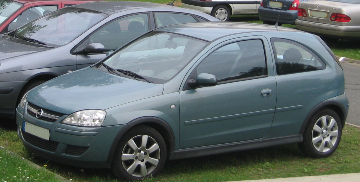 Opel Corsa 2004 25